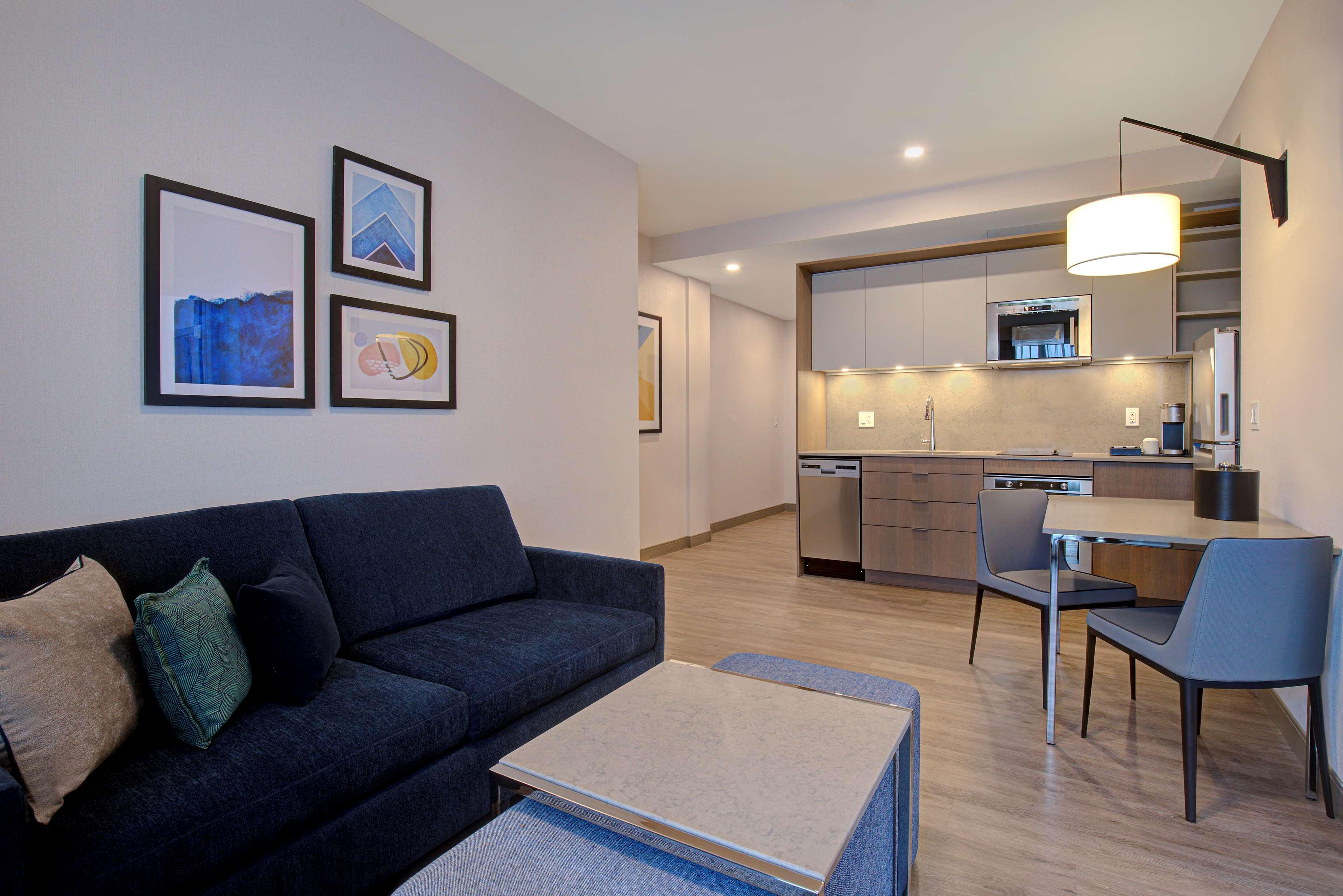 Homewood Suites By Hilton Montreal Downtown Εξωτερικό φωτογραφία
